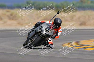 media/Sep-11-2022-SoCal Trackdays (Sun) [[81b7e951af]]/Turn 16 (945am)/